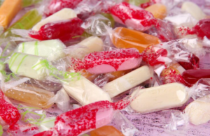 Descubra o Custo-Benefício Real de Investir em Balas para Brindes Personalizados para a Sua Próxima Feira Corporativa.