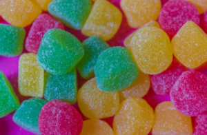 Bala de Goma Personalizada: Como usar Esse Doce Personalizado na Identidade Visual da Sua Campanha.